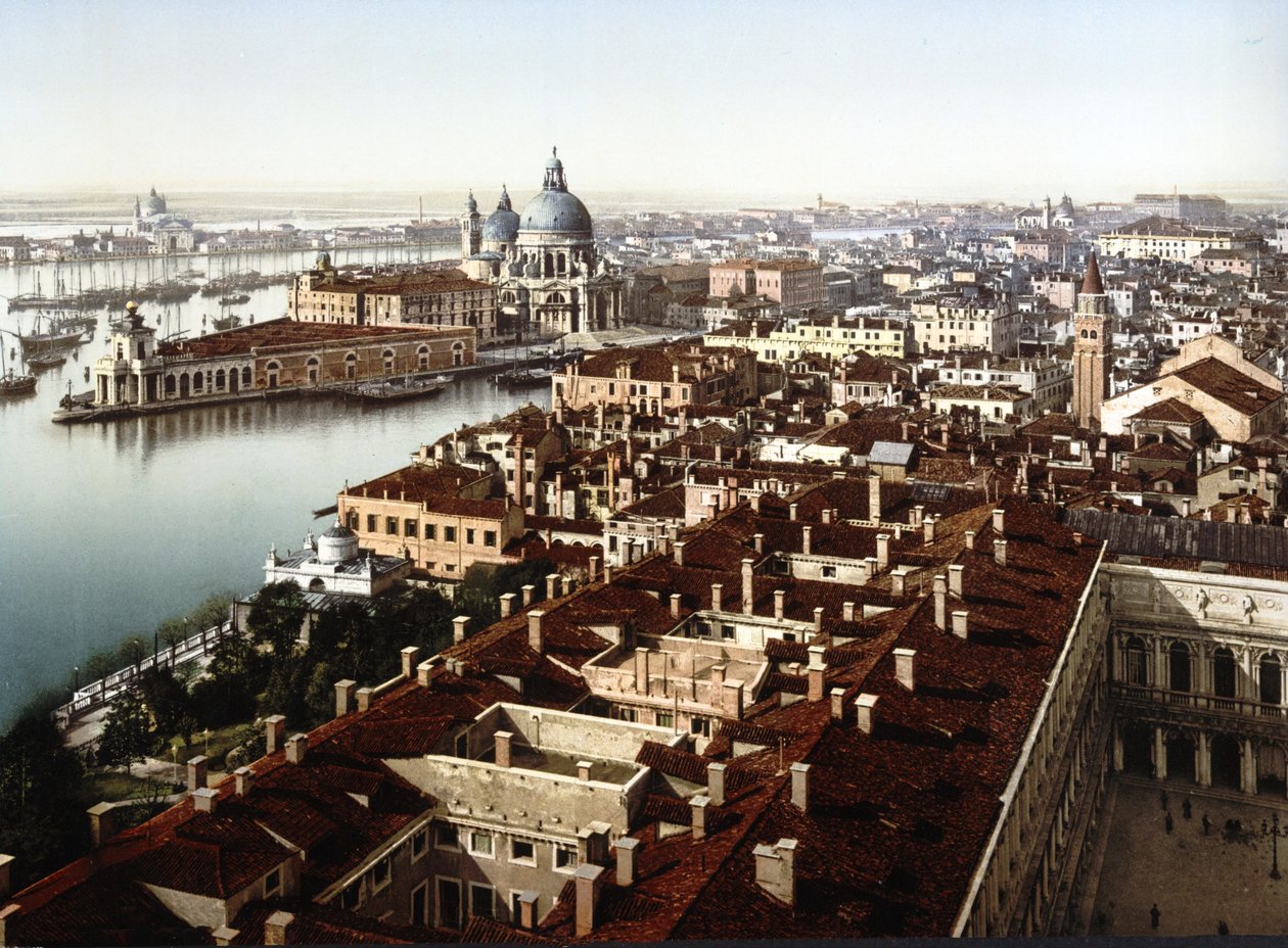 Veduta dal Campanile, Venedig (handfärgat foto) av English School