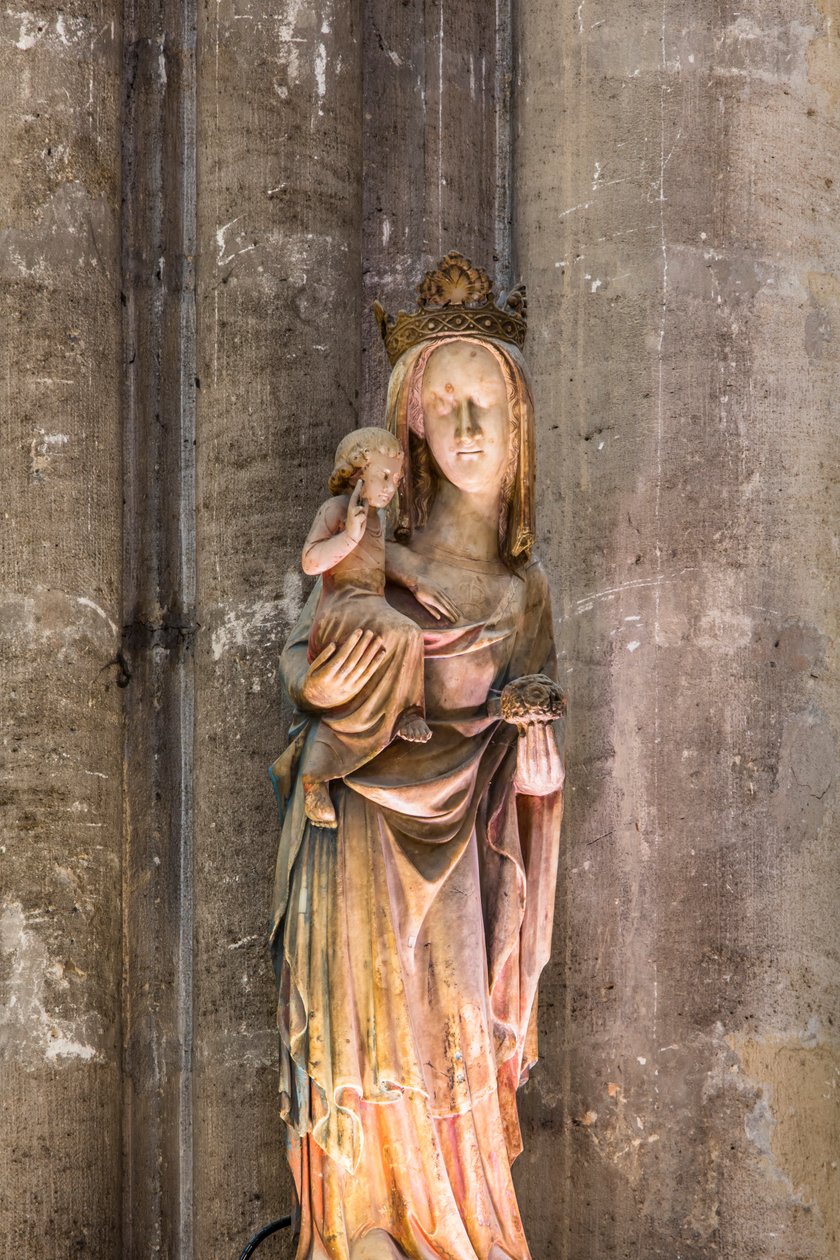 Jungfru med barn, känd som Notre-Dame de la Nef.1300-talet (Alabaster) av English School