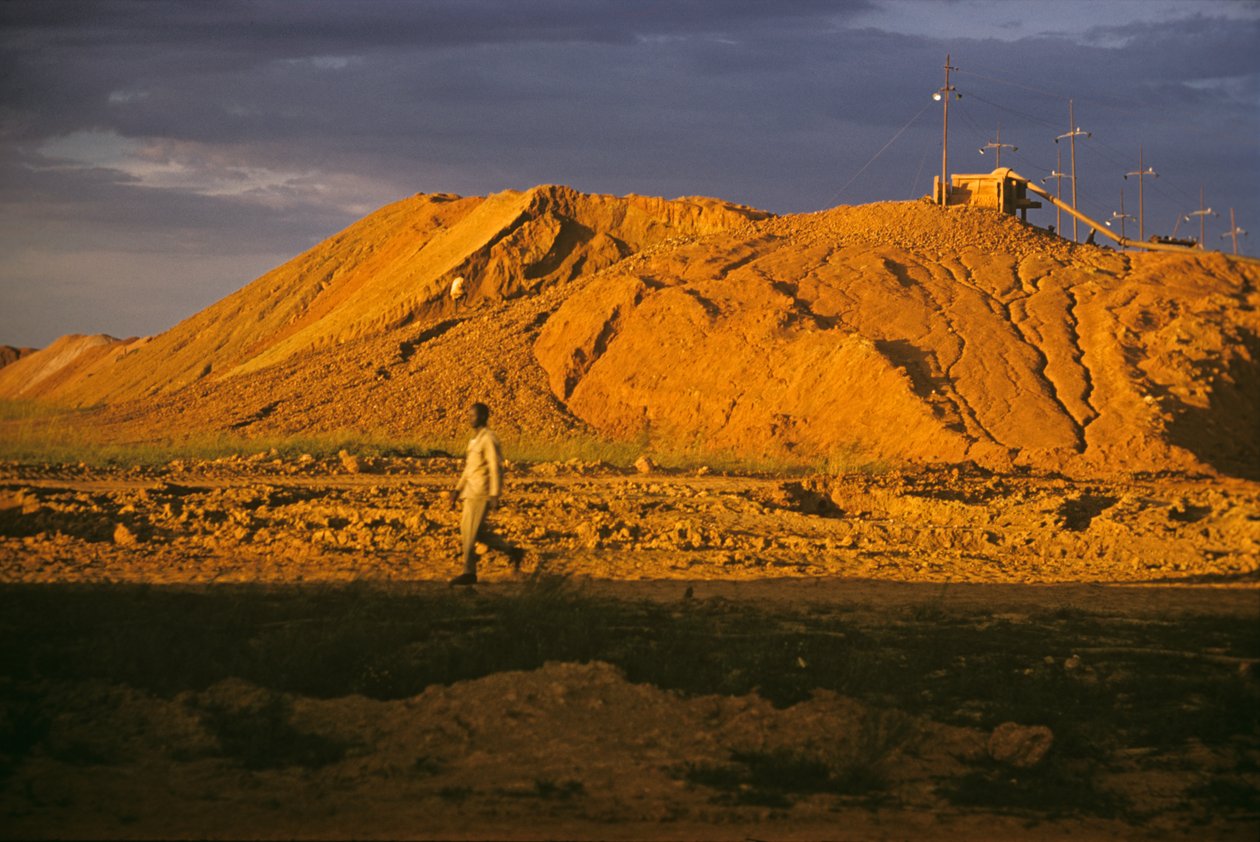Tenngruva på Jos-platån, Nigeria, Afrika av Erich Lessing