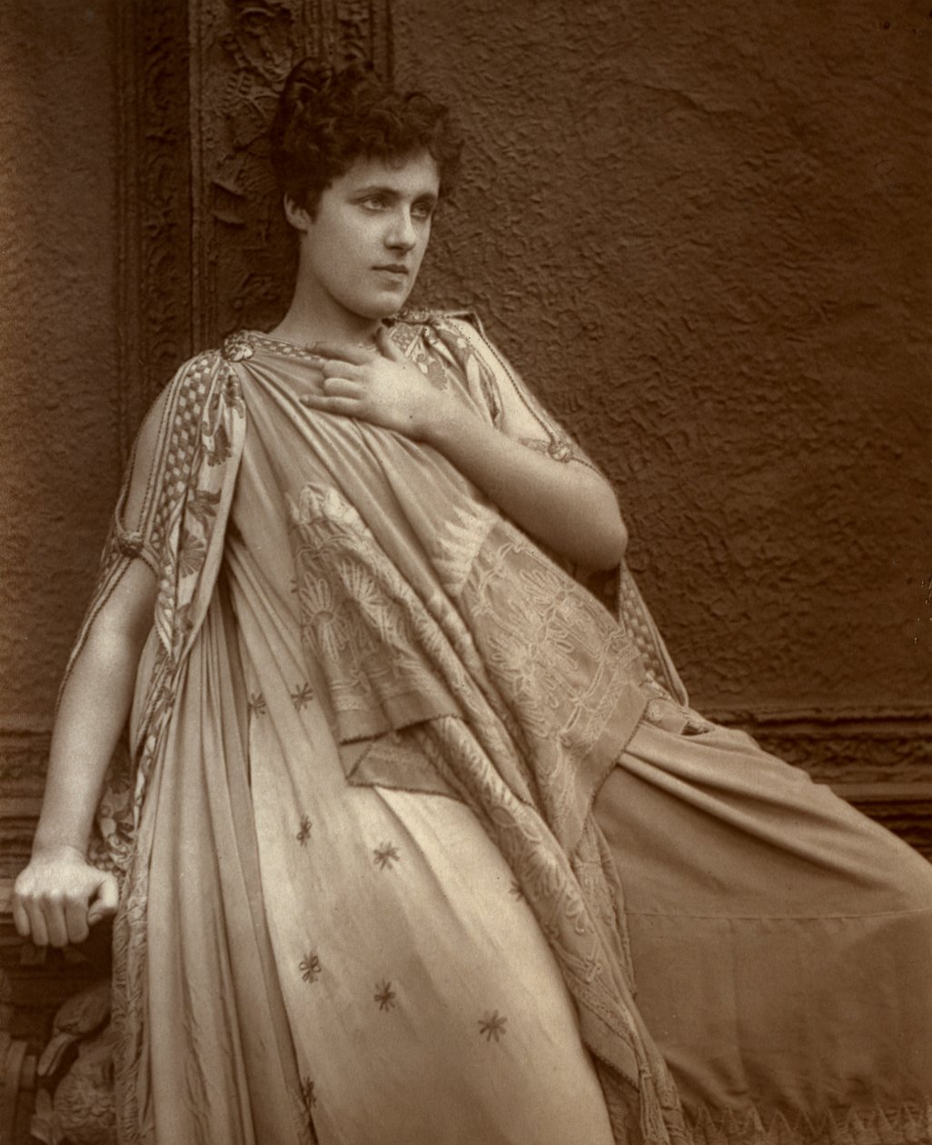 Julia Neilson, brittisk skådespelerska, 1888. av Ernest Barraud
