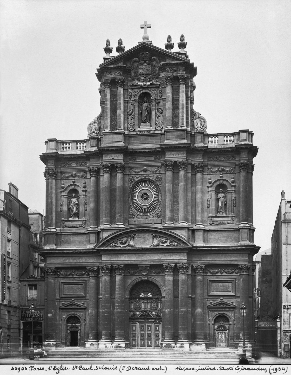 Utsikt över fasaden av kyrkan Saint-Paul-Saint-Louis, Paris, 1627-41 av Etienne and Derand, F. Martellange