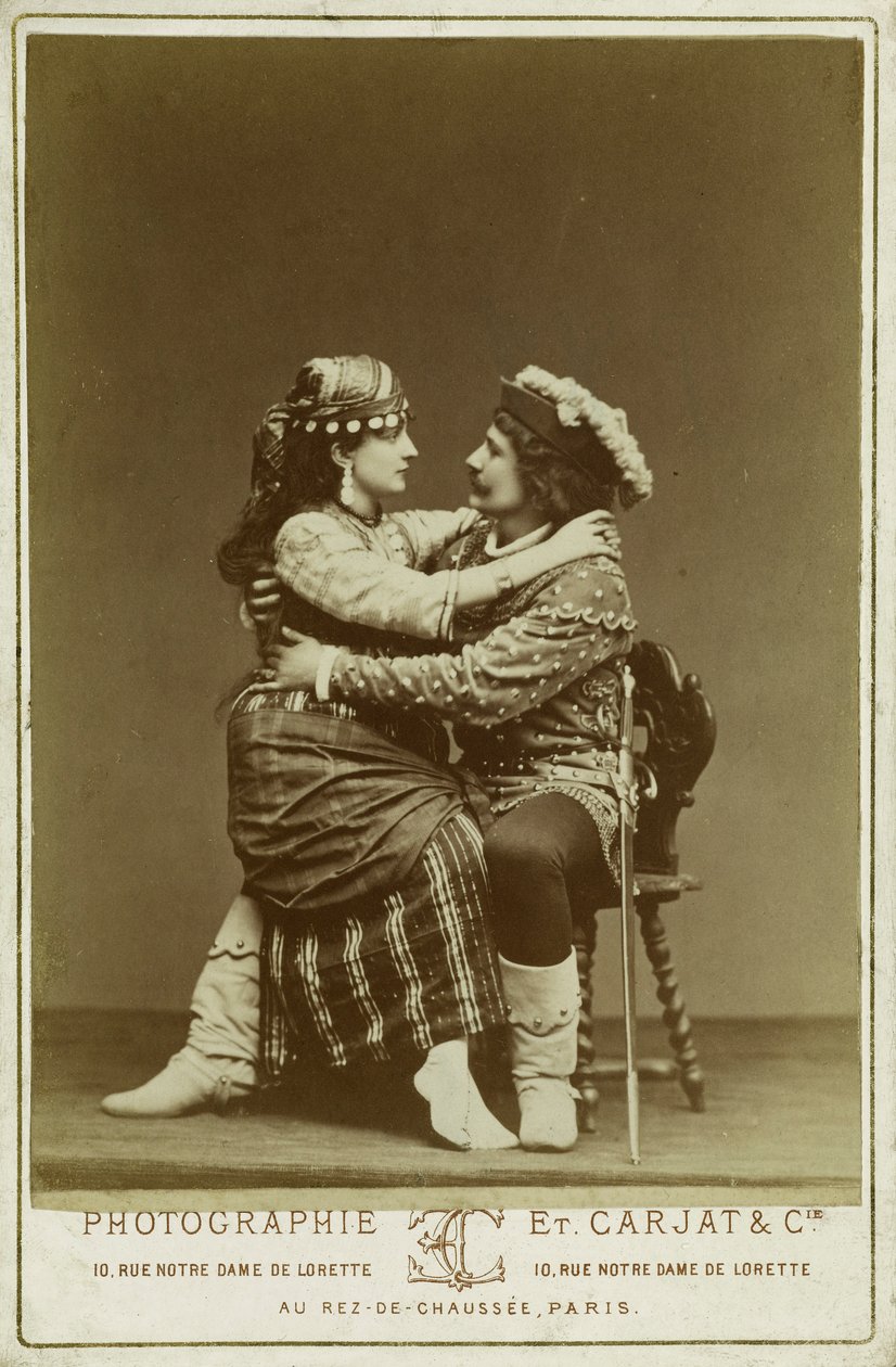 René Didier och Alice Lody i rollerna som Phoebus och Esmeralda av Etienne Carjat