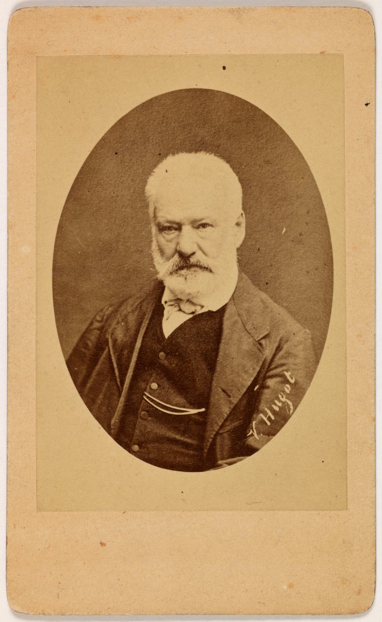 Victor Hugo framifrån av Etienne Carjat