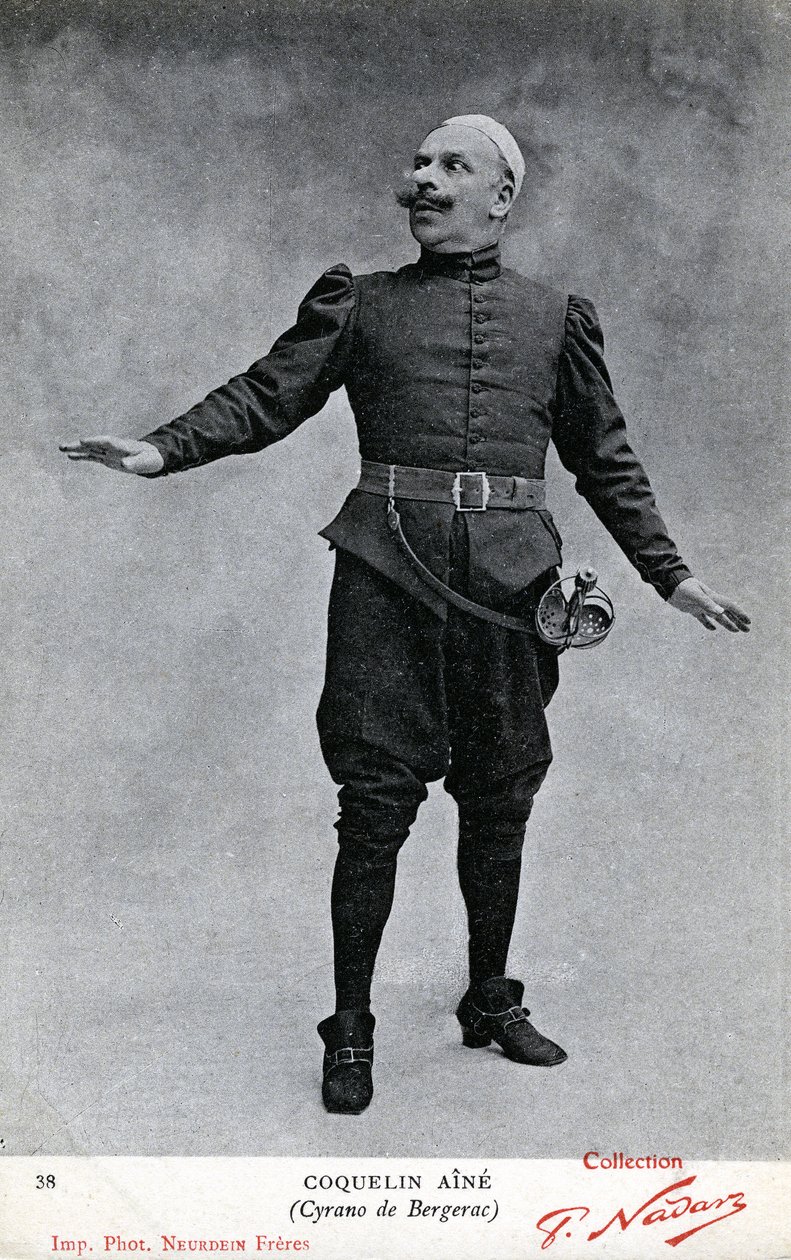 Constant Coquelin aka som Coquelin aîné (1841 - 1909) i kostymen av Cyrano de Bergerac (s/v foto) av Etienne Neurdein