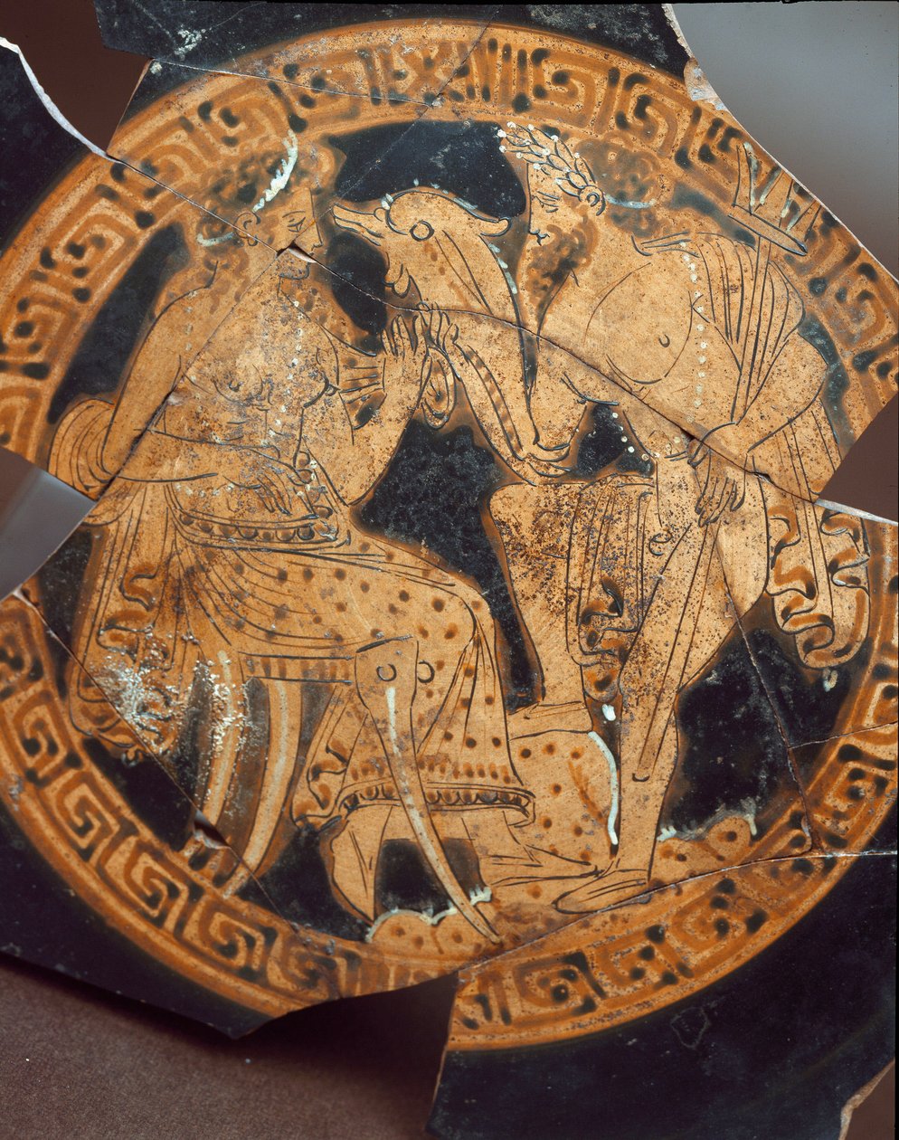 Etruskisk antikvitet: detalj av en kylix som representerar Poseidon och Amphitrite. Från Falerii Veteres (Civita Castellana) 600-talet f.Kr. Rom, Nationalmuseet för Villa Giulia av Etruscan