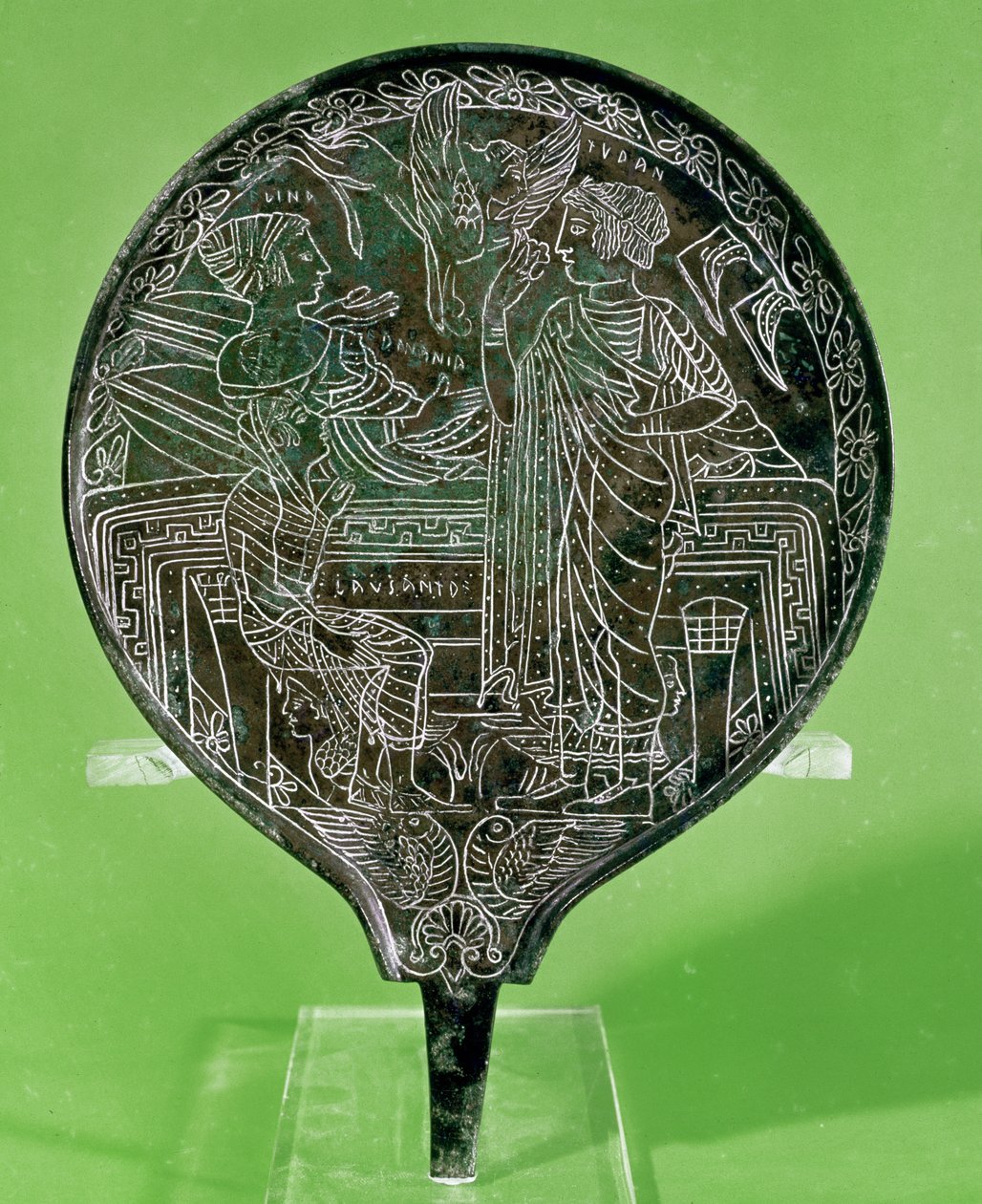 Spegel som visar Afrodite som övertalar Helen att följa Paris till Troja, från Palestrina (brons) av Etruscan