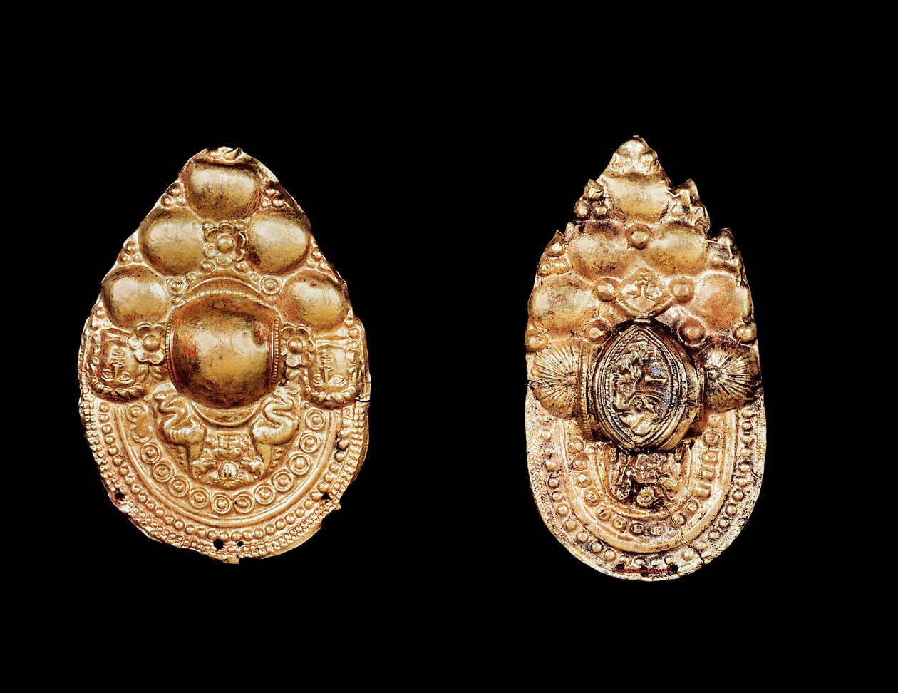 Etruskiska smycken: guldörhänge. av Etruscan Etruscan