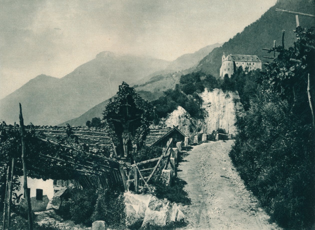 Landskap med Tyrolens slott, Merano, Sydtyrolen, Italien, 1927 av Eugen Poppel