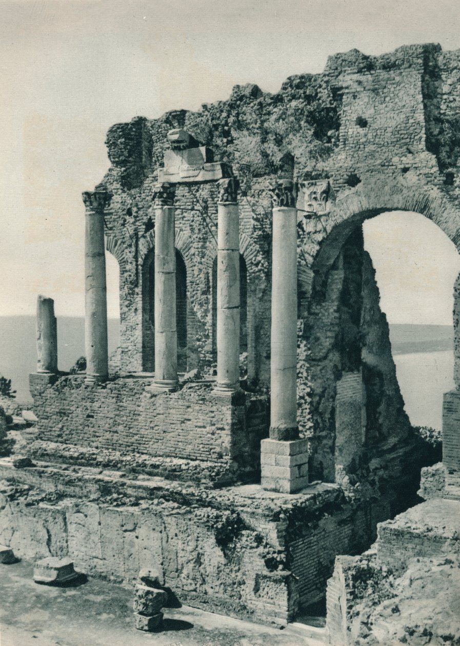 Del av den grekiska teatern, Taormina, Sicilien, 1927 av Eugen Poppel