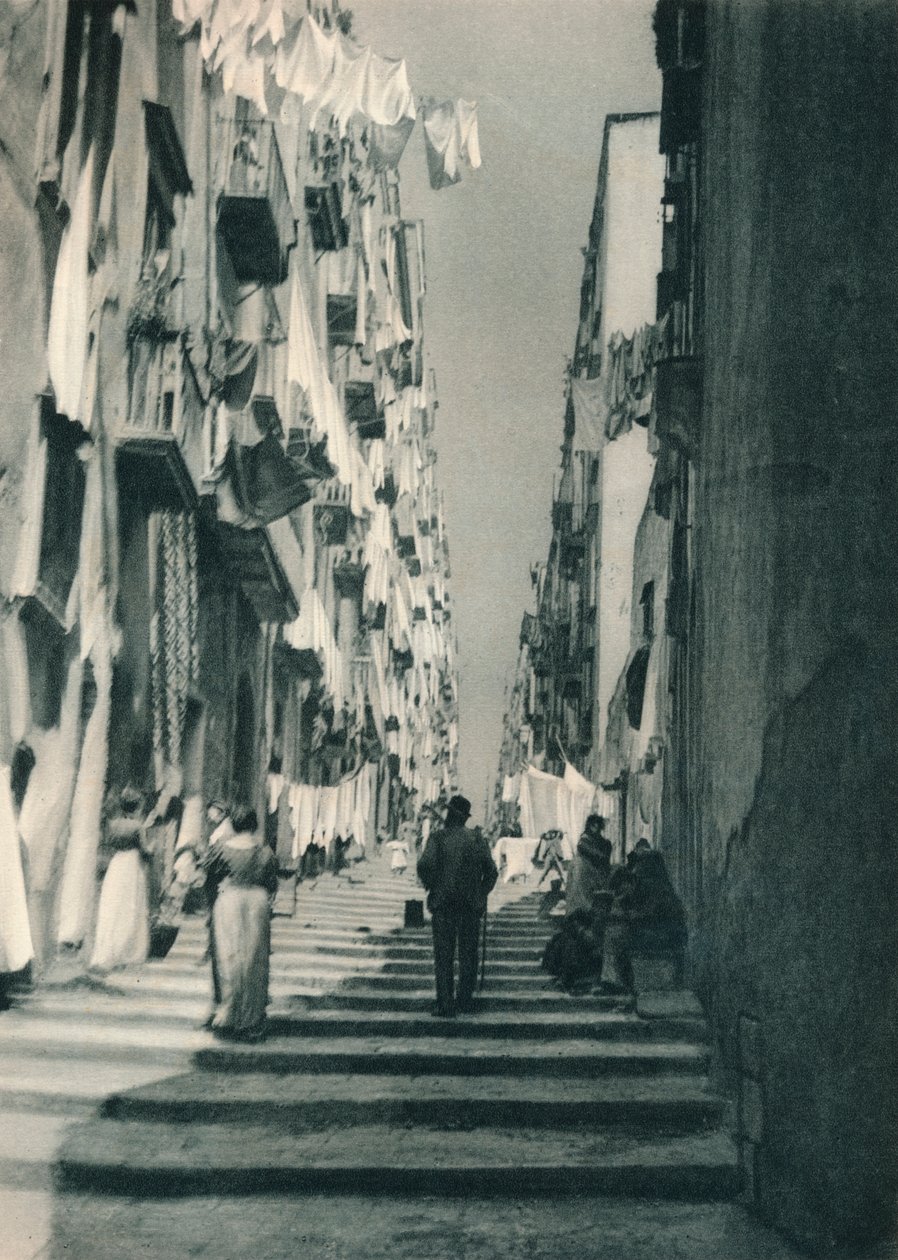 Gata i förorten, Neapel, Italien, 1927 av Eugen Poppel