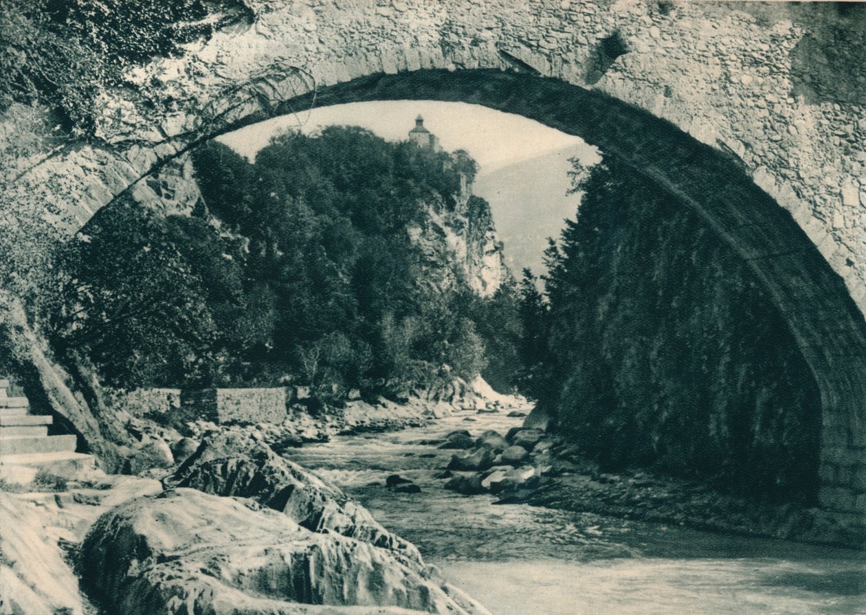 Passerfloden och Zenos slott, Merano, Sydtyrolen, Italien, 1927 av Eugen Poppel