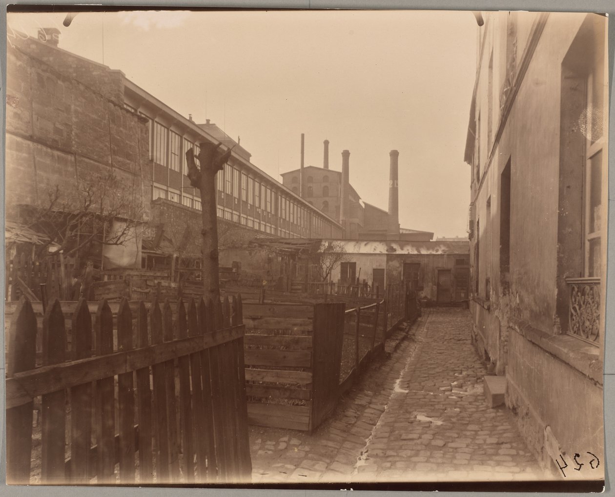Ruelle des Reculettes 3 av Eugène Atget