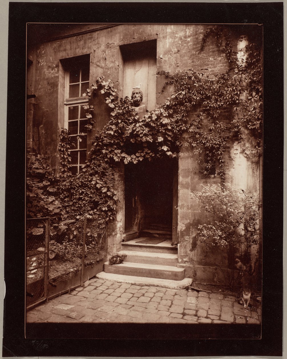 Gård i Rouen av Eugène Atget