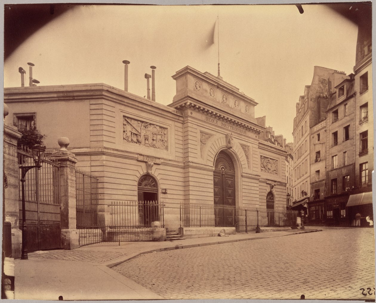 École polytechnique, rue Descartes av Eugène Atget