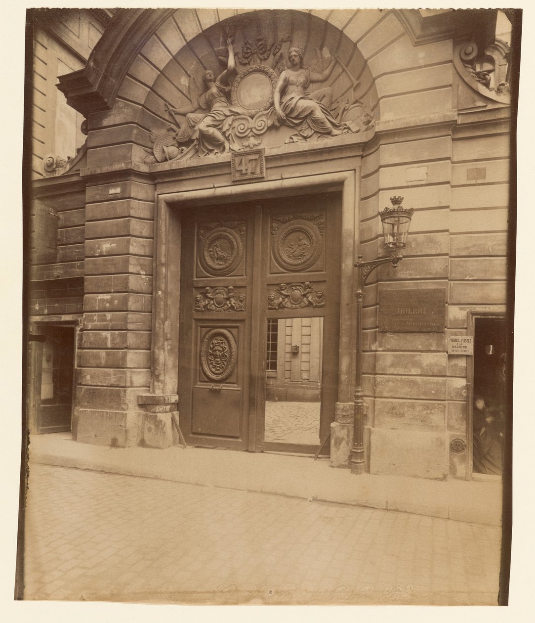 Hôtel des Ambassadeurs de Hollande, 47 rue Vieille-du-Temple av Eugène Atget