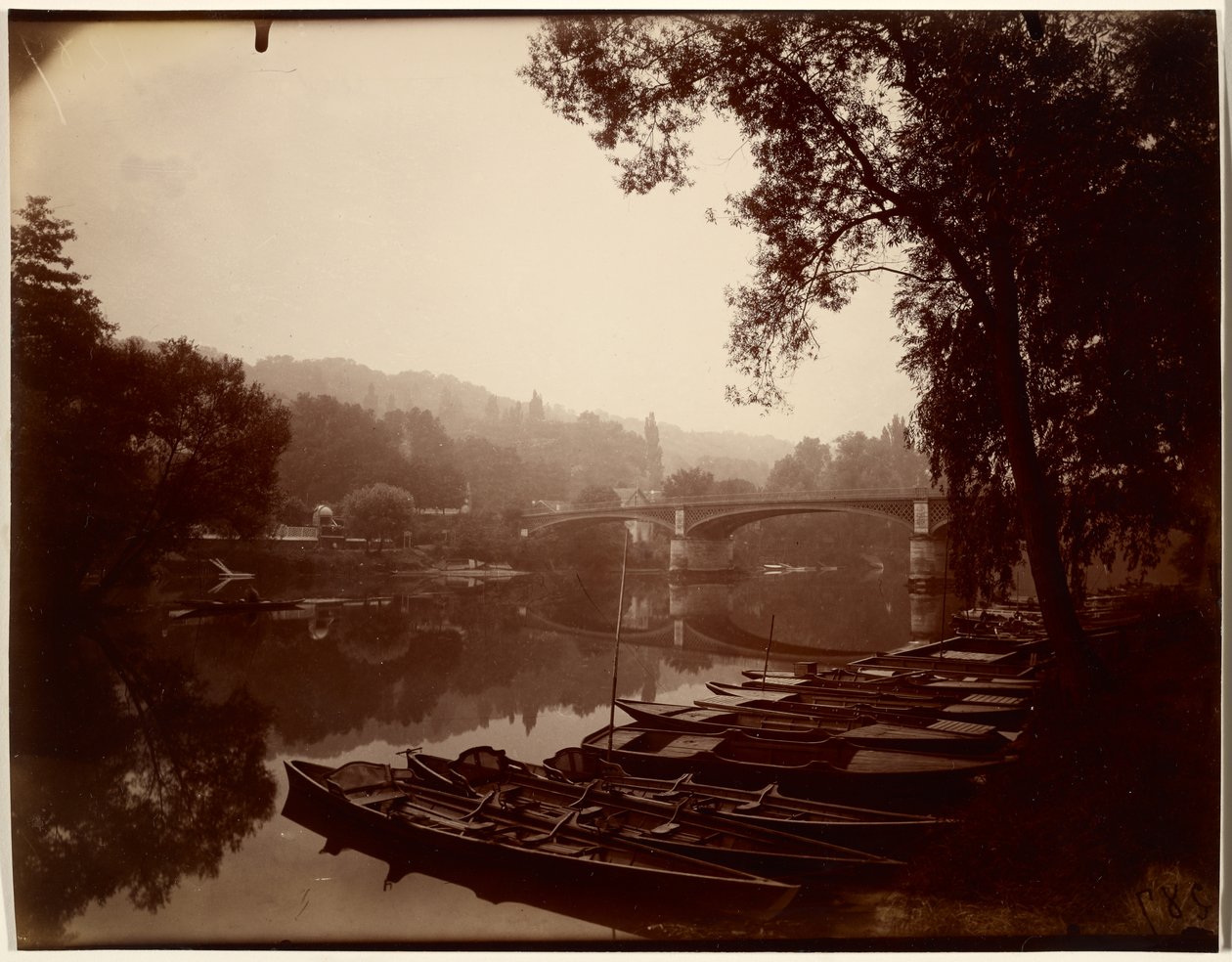 Marne vid La Varenne av Eugène Atget