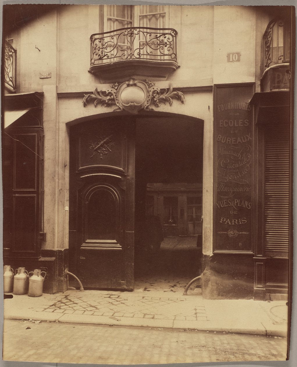 Hus, 10 rue du Petit-Pont, rivet av Eugène Atget