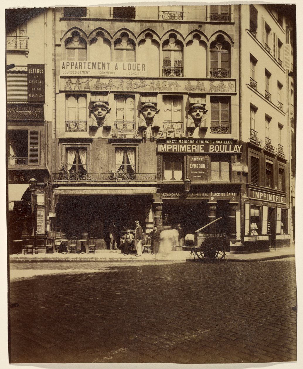 Hus, Place du Caire 2 (byggnad, Place du Caire) av Eugène Atget