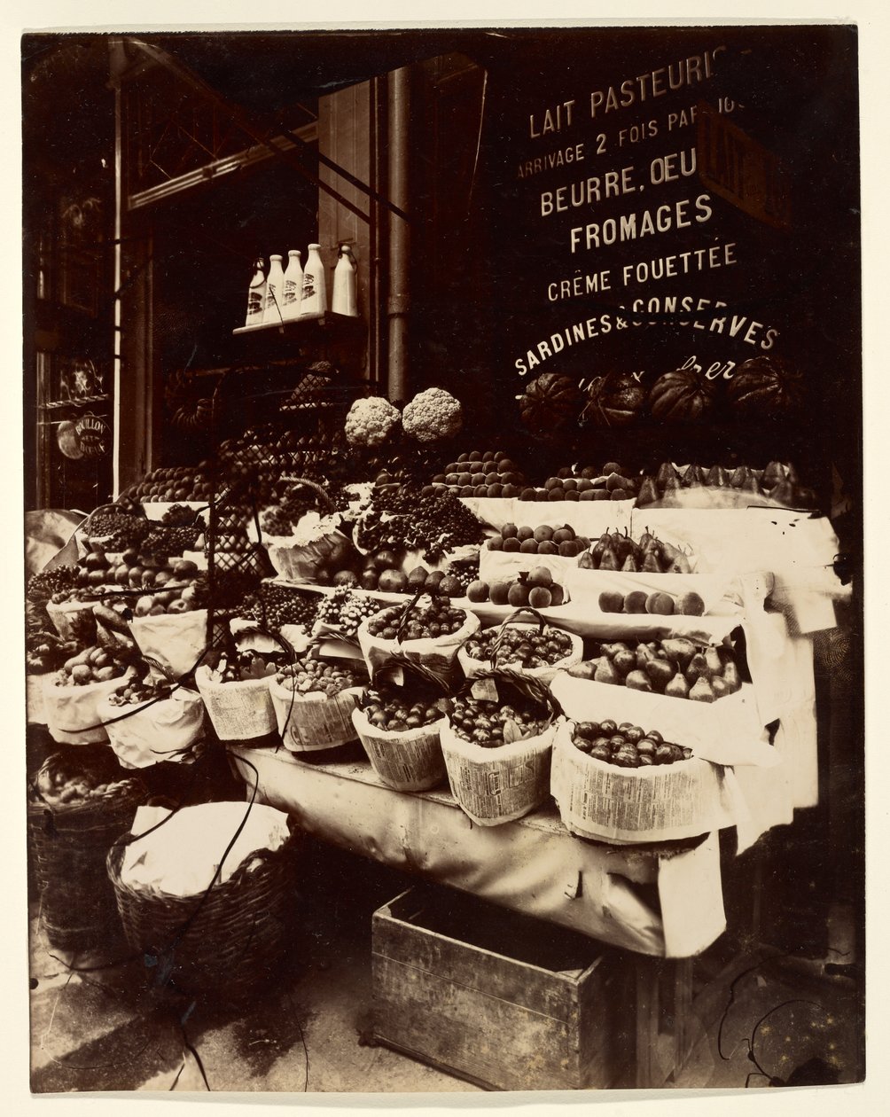 Rue Sainte-Opportune (varuutställning, rue Sainte-Opportune) av Eugène Atget