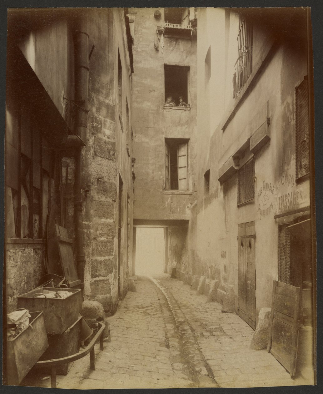 Gammal gård, Rue Quincampoix 22 (4:e) av Eugène Atget