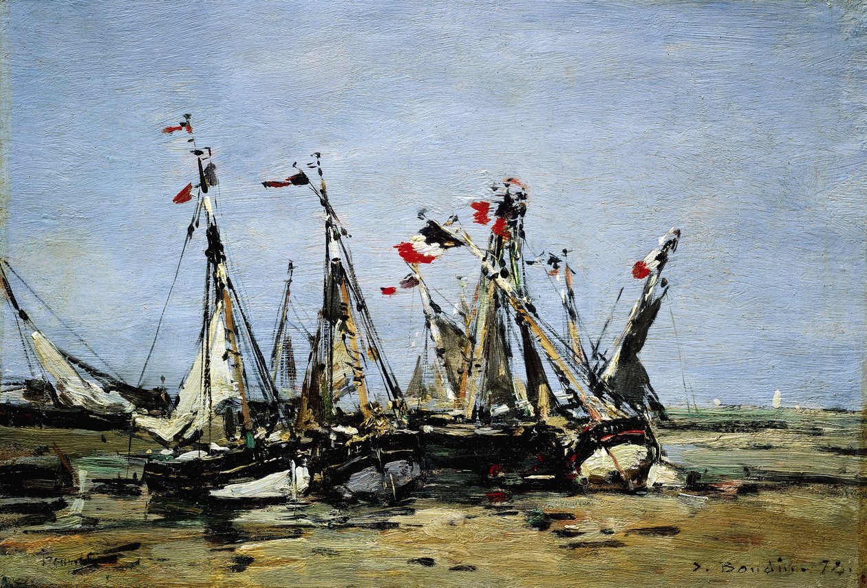 Trouville (Frankrike), i väntan på tidvattnet, fiskebåtar på stranden, dekorerade med franska flaggor, till minne av den franska revolutionen 1789 av Eugene Louis Boudin