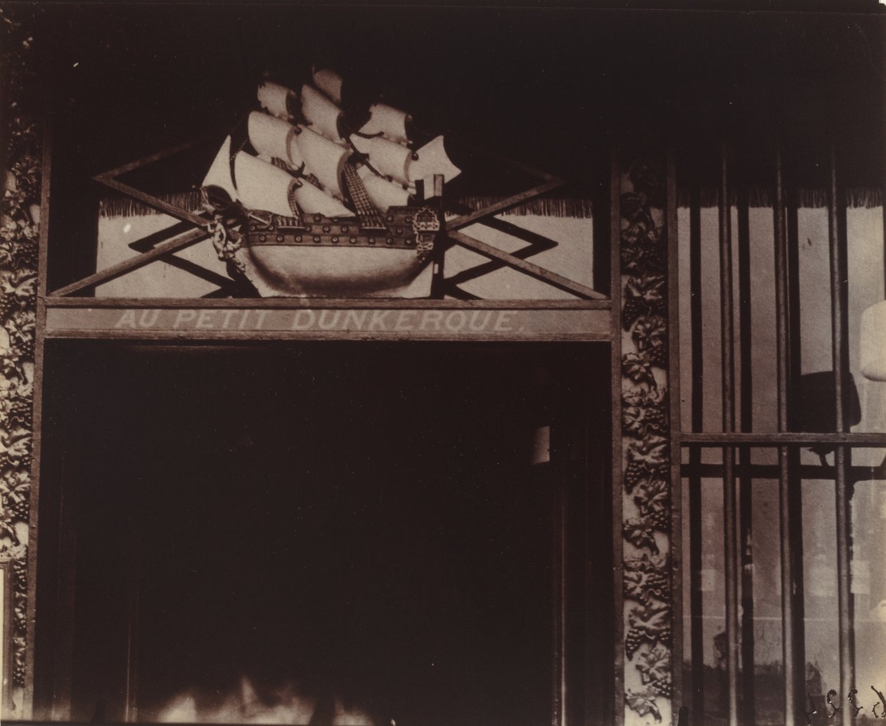 Vid Petit Dunkerque, 3 quai Conti av Eugène Atget