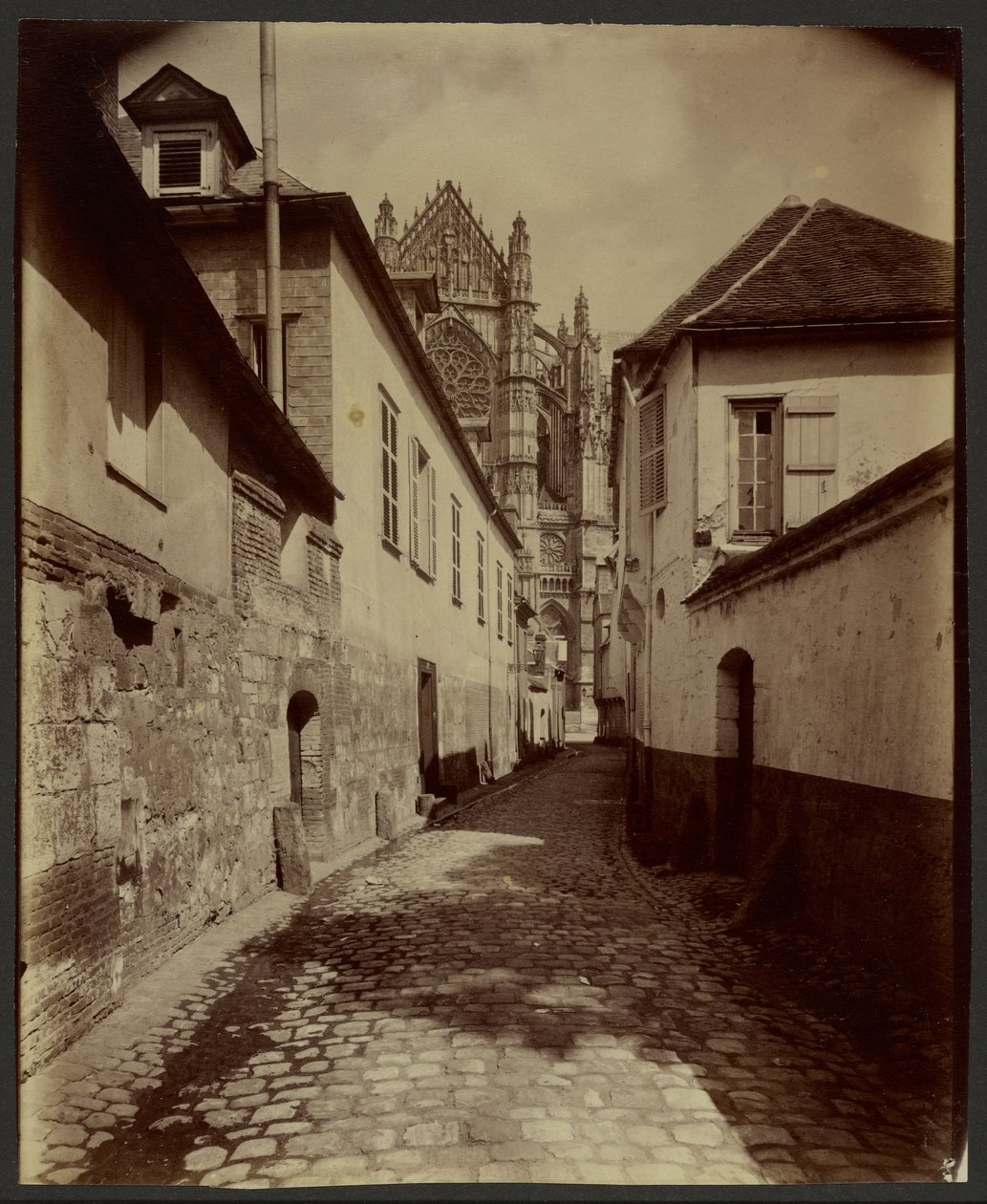 Beauvais, Rue Feutrier av Eugène Atget