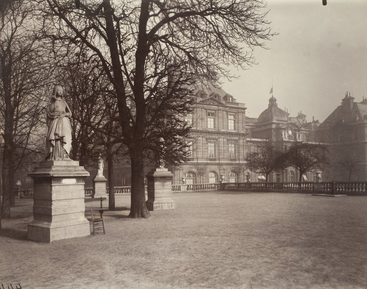 Luxemburg, Anne av Bretagne,1923-1926 (foto) av Eugène Atget