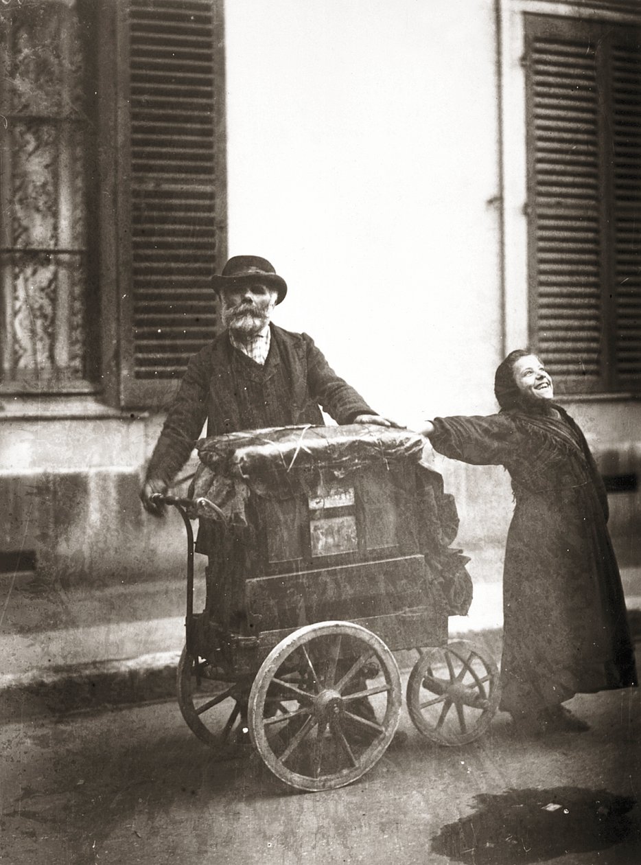 Orgelspelare, ca 1898-99 (silvertryck av gelatin) av Eugène Atget