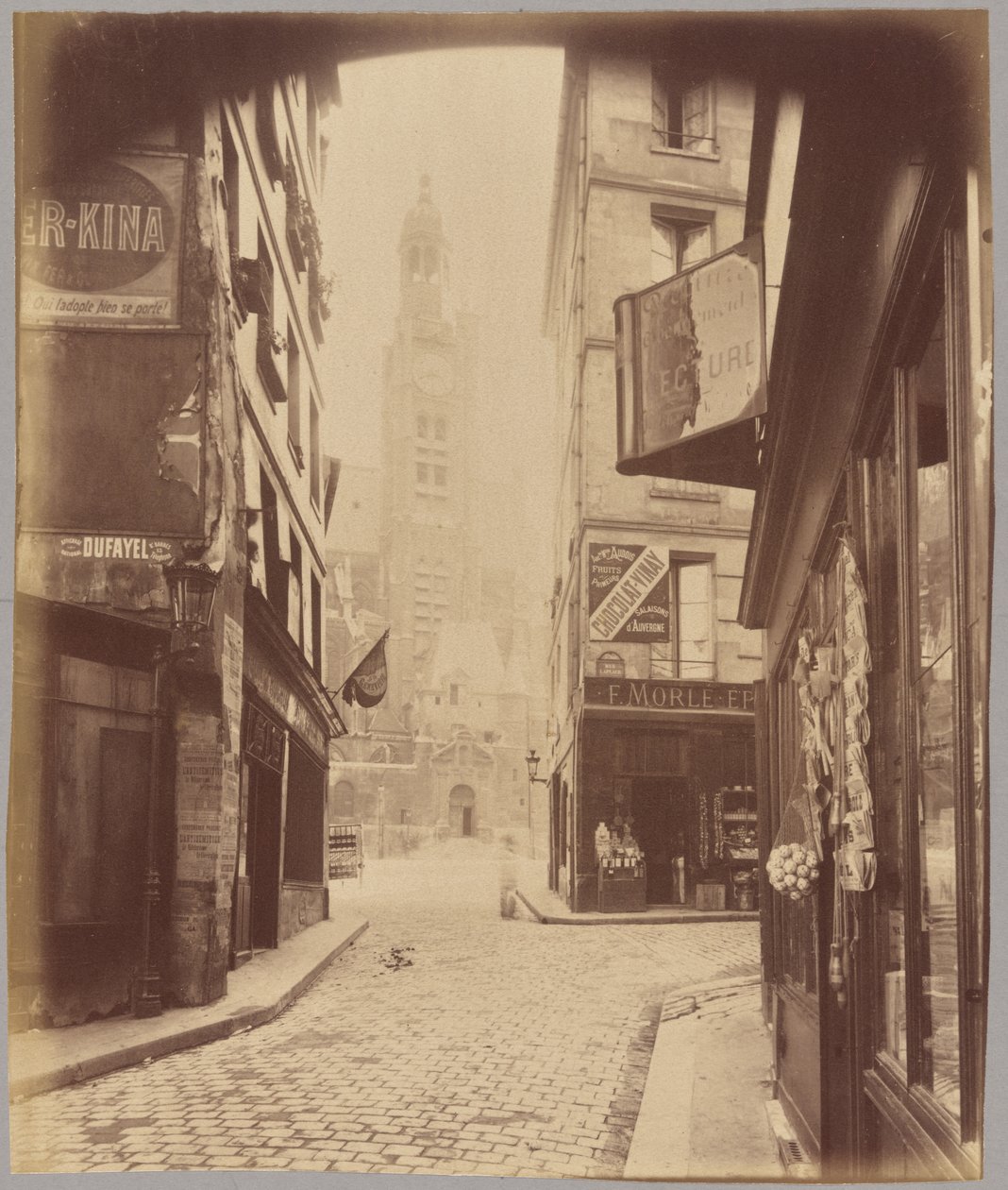 Saint-Étienne-du-Mont, rue de la Montagne Sainte-Geneviève av Eugène Atget