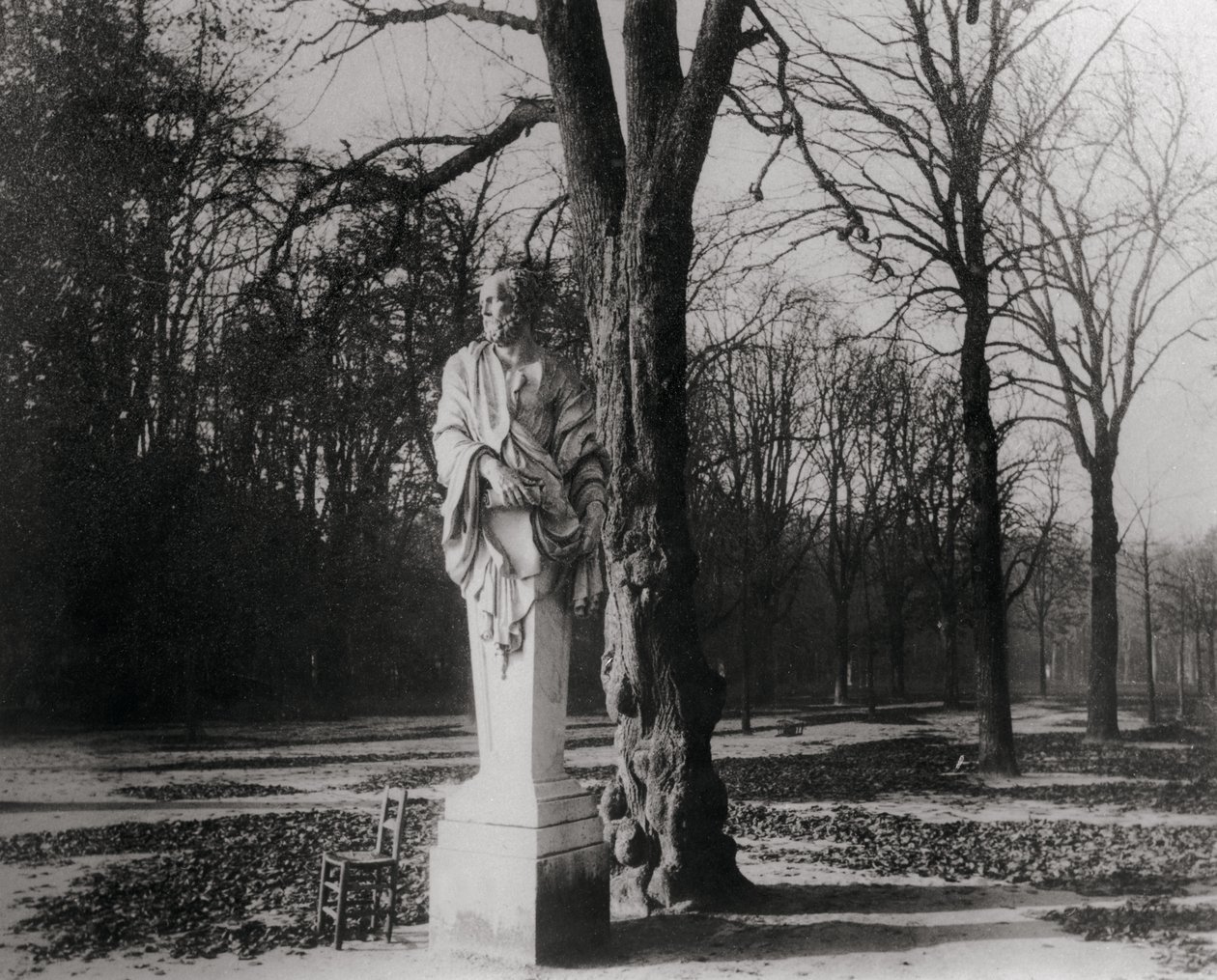 Staty, Tuilerierna, Paris av Eugène Atget