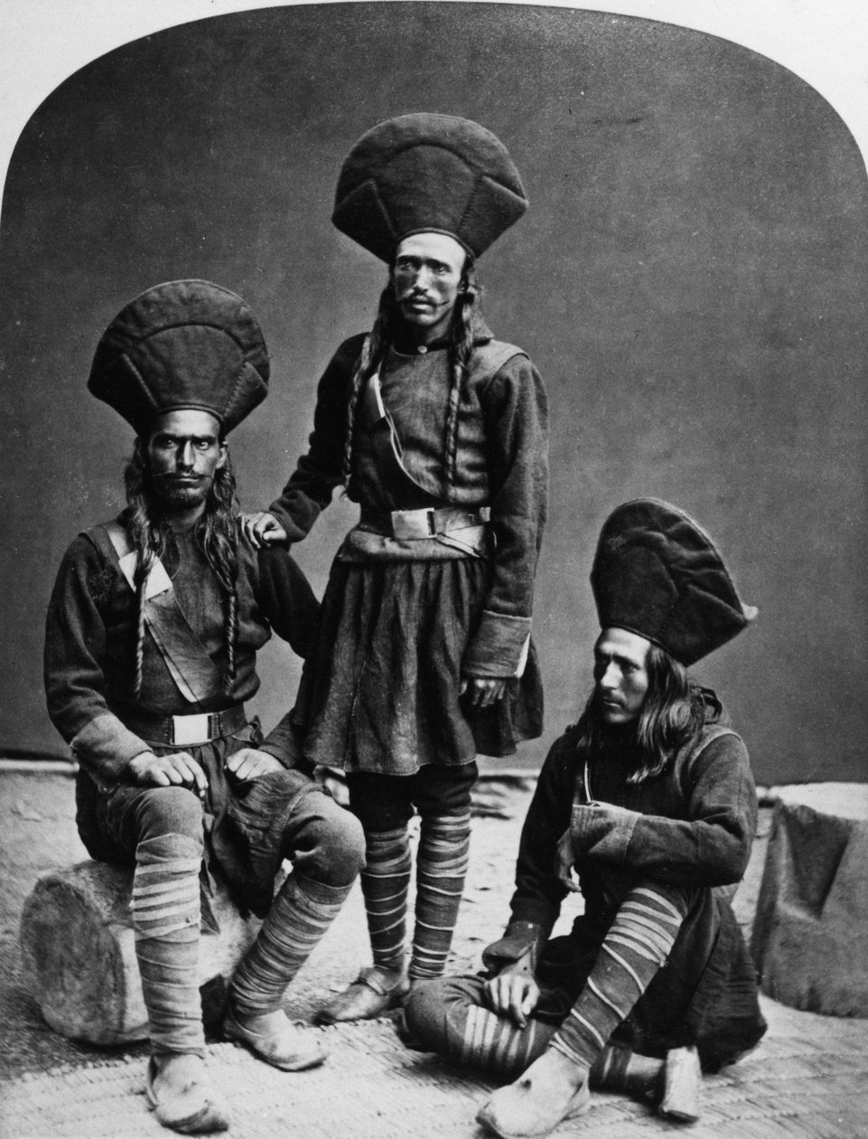 Ladakhis, ca 1860-80 av European Photographer