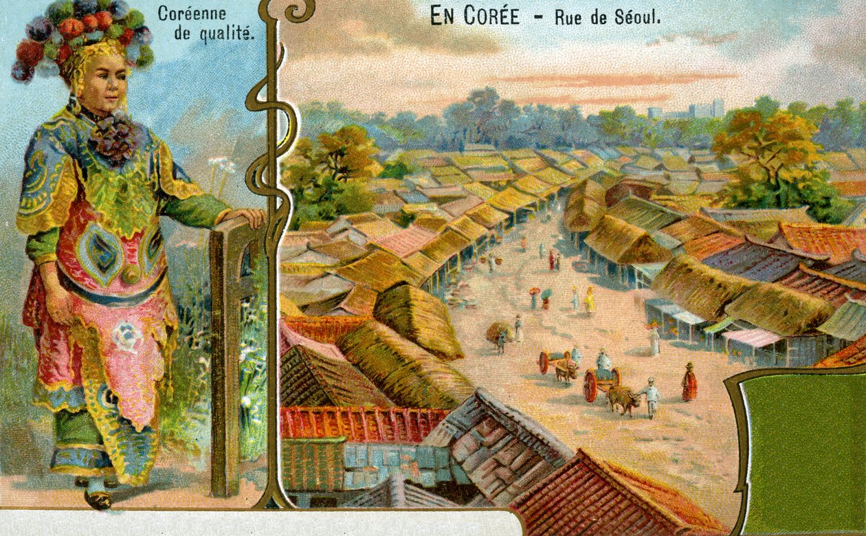 En koreansk dam i traditionell klädsel och utsikt över en gata i Seoul, 1904 av European School