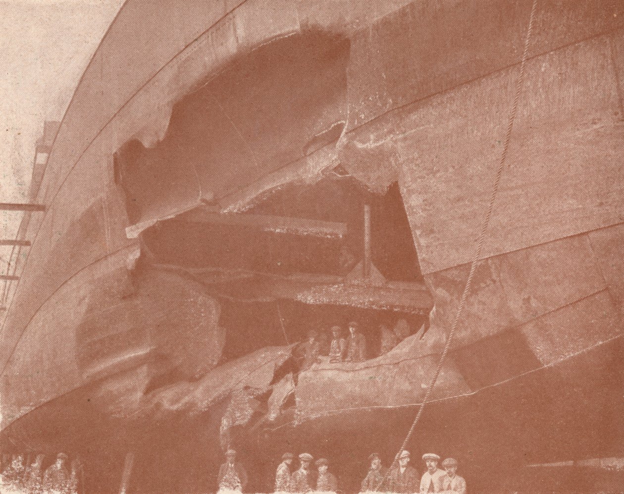 Den dödliga effekten av en torped, c1917 1919 av FC Coleman