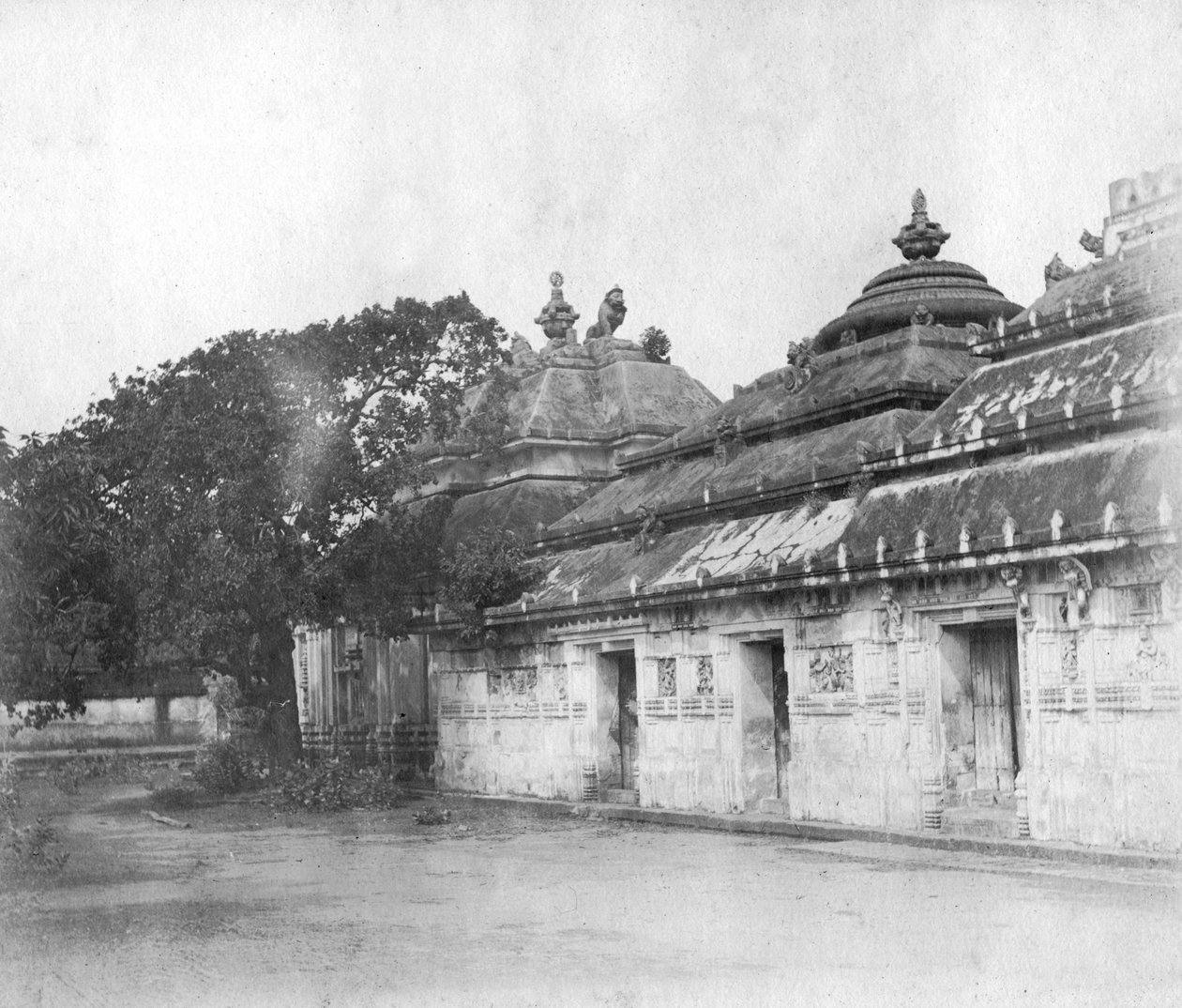 Lingaraj-templet, Bhubaneswar, Orissa, Indien, 1905-1906 av F. L. Peters