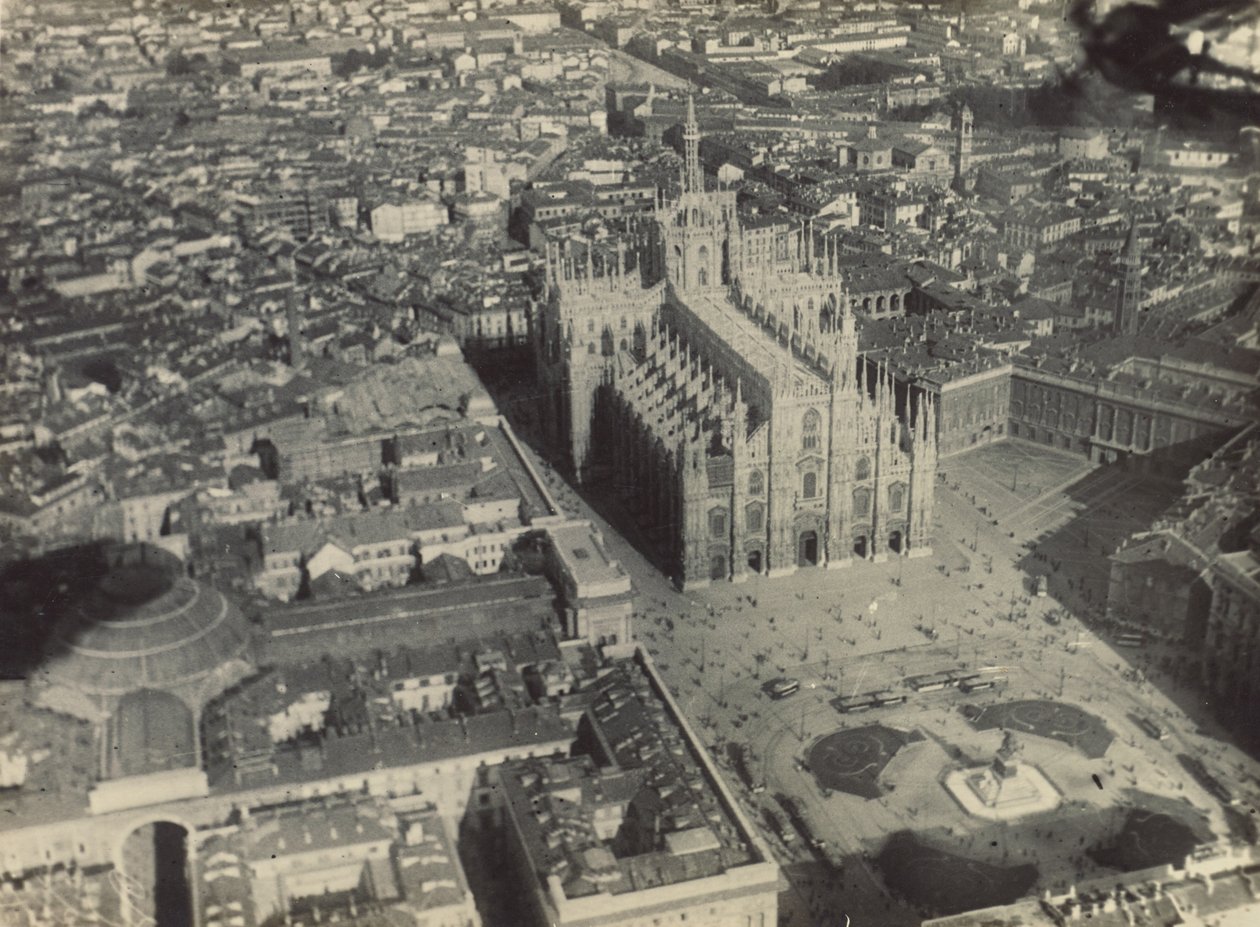 [Milan Duomo] av Fedele Azari