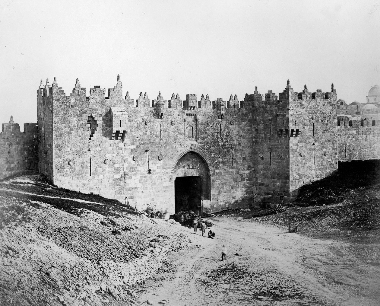 Damaskusporten, Jerusalem, 1857 av Felice Beato