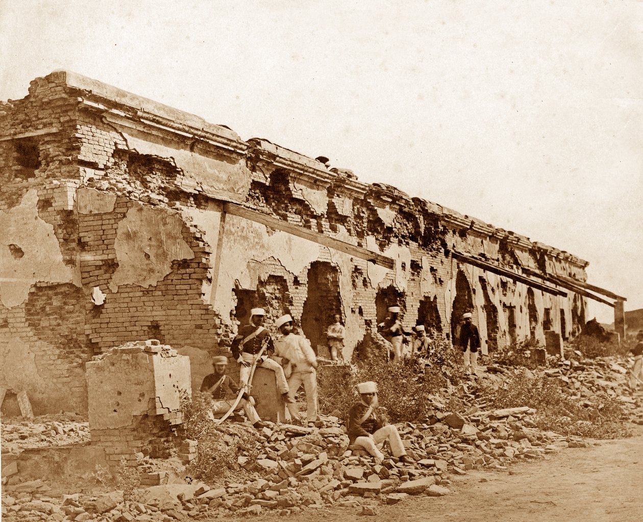 Gen Wheelers förskansning i Cawnpore, mars 1858 av Felice Beato