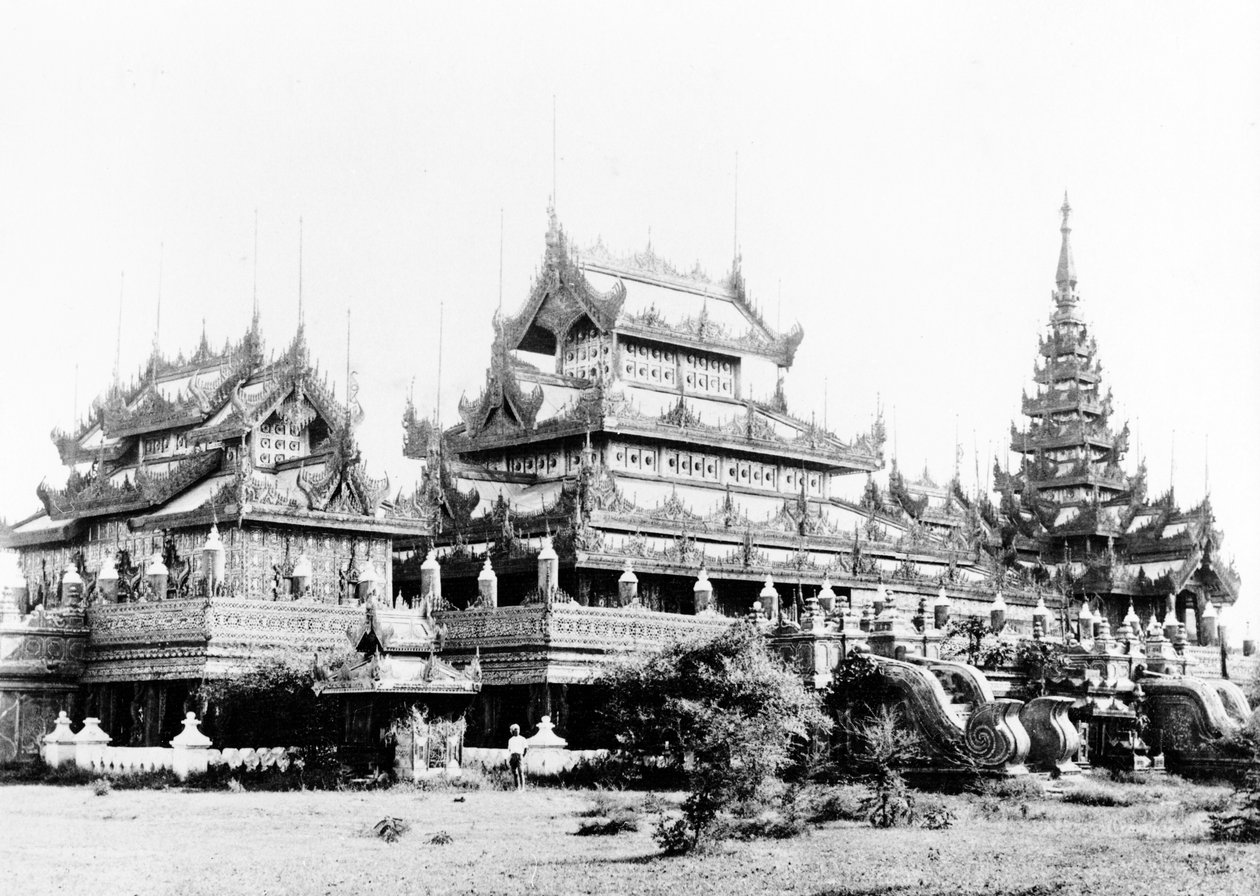 Silverkyaung av drottning Soopyalat, Mandalay, c.1890 av Felice Beato