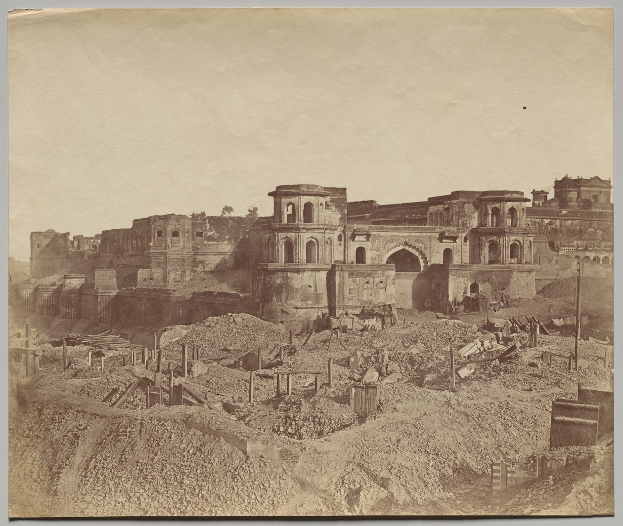 Mucha Bawn, eller det gamla citadellet i Lucknow av Felice A. Beato