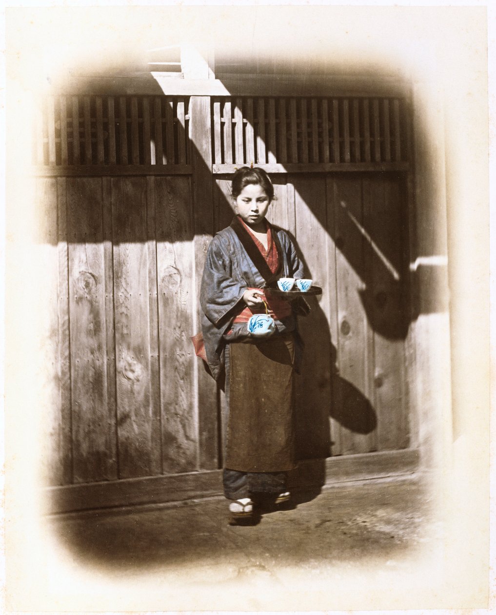 A Tearoom Waitress, ca 1868 av Felice Beato
