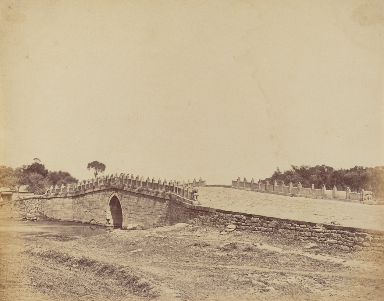Bridge of Palichian nära Pekin, scenen för kampen med kejserliga kinesiska trupper, 21 september 1860 av Felice Beato