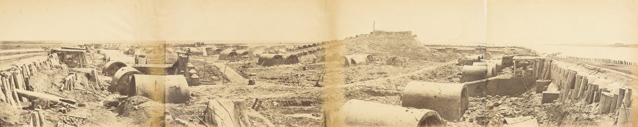 Det inre av norra fortet Taku efter att det tagits den 21 augusti 1860 av Felice Beato