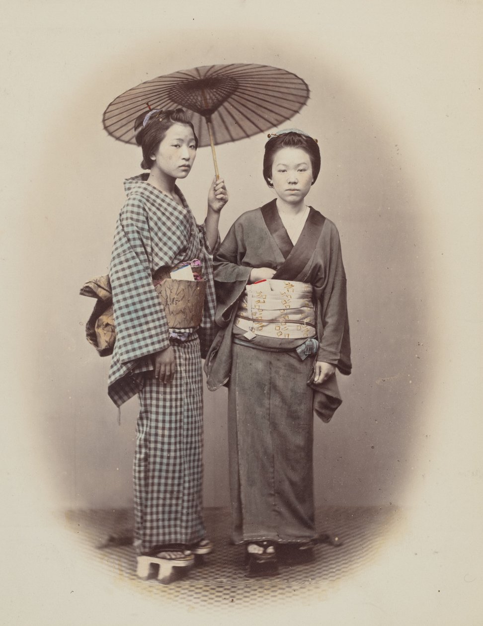 Ut på en promenad, 1868. av Felice Beato