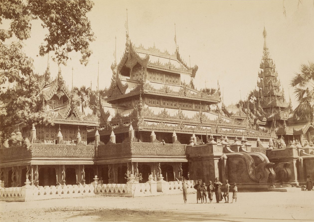 Drottning Soopyalats gyllene skola vid A. Road, Mandalay av Felice Beato