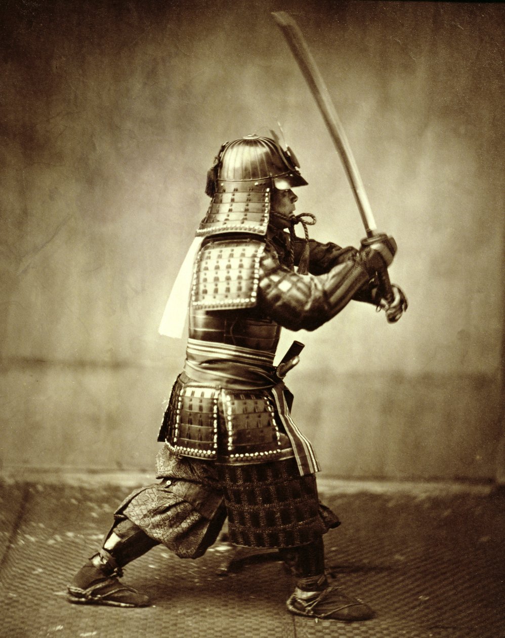 Samuraj med höjt svärd, c1860 av Felice Beato