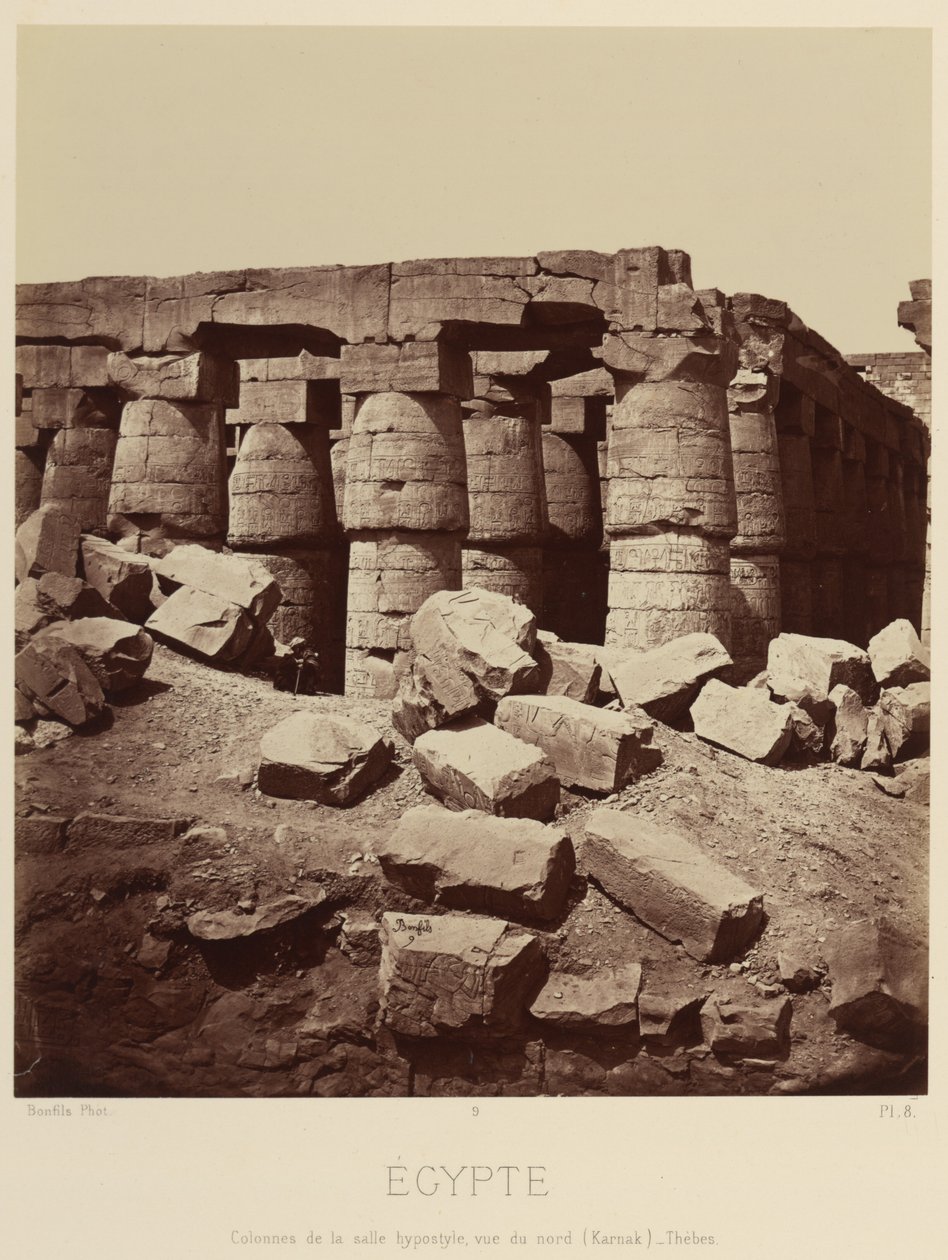 Kolonner i hypostylsalen, vy från norr. [Karnak, Thebe] av Félix Bonfils