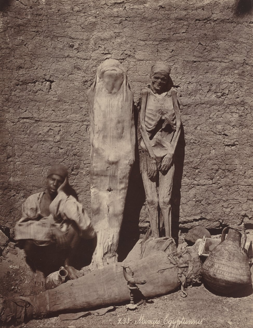 Momies Egyptiennes (Egyptiska mumier),ca. 1870 (foto) av Félix Bonfils