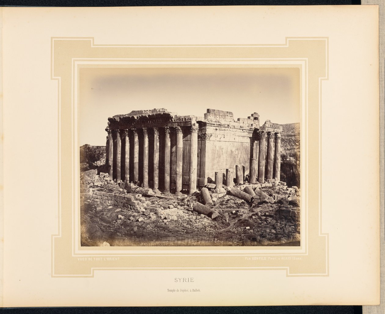 Syrien: Jupitertemplet i Baalbek av Félix Bonfils