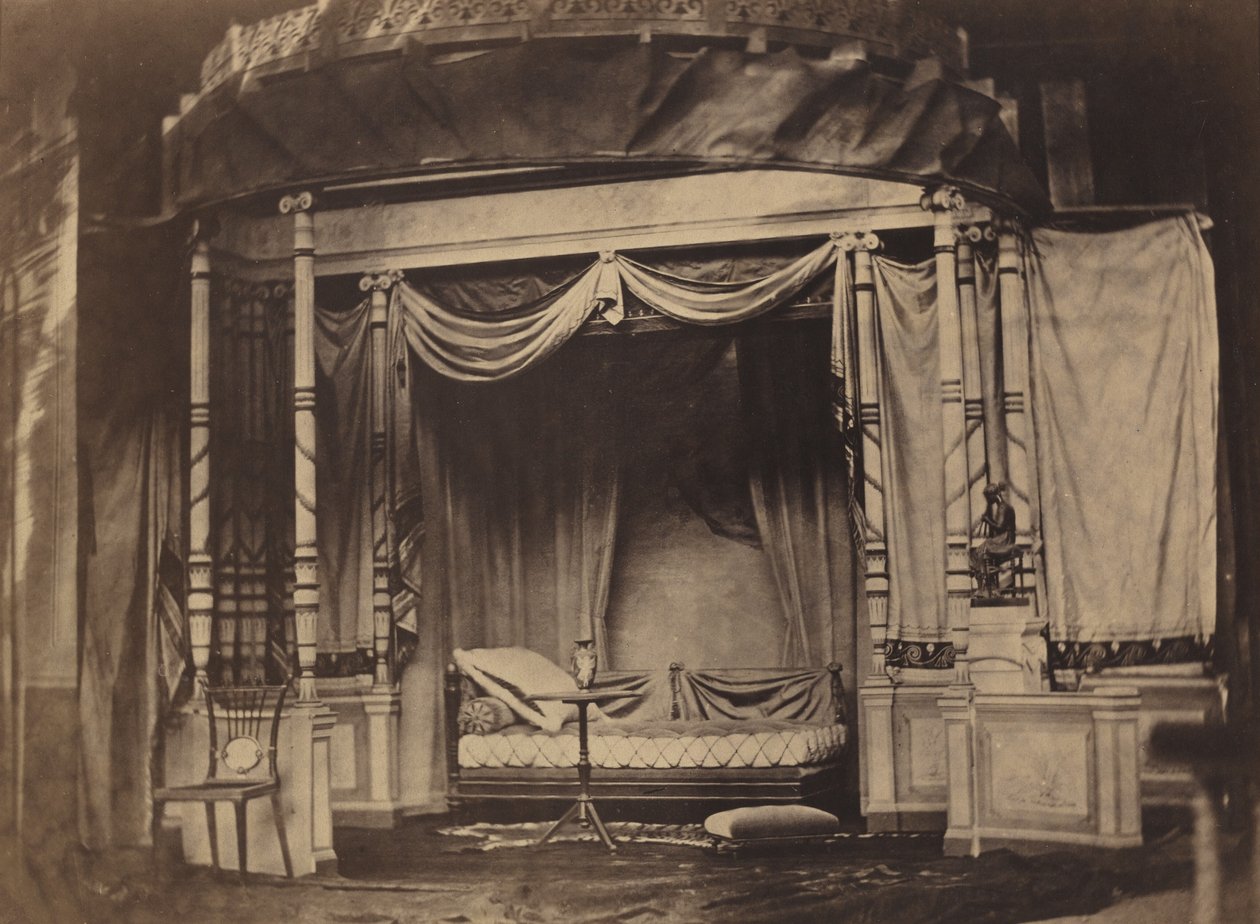 Sovrum utställt på världsutställningen i Paris 1855,1855 (foto) av Félix Jacques Antoine Moulin